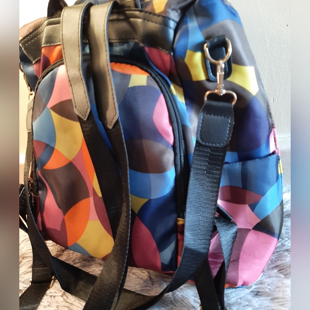 Poaba Abstract Multicolored Lightweight Backpack - Picture 9 of 10